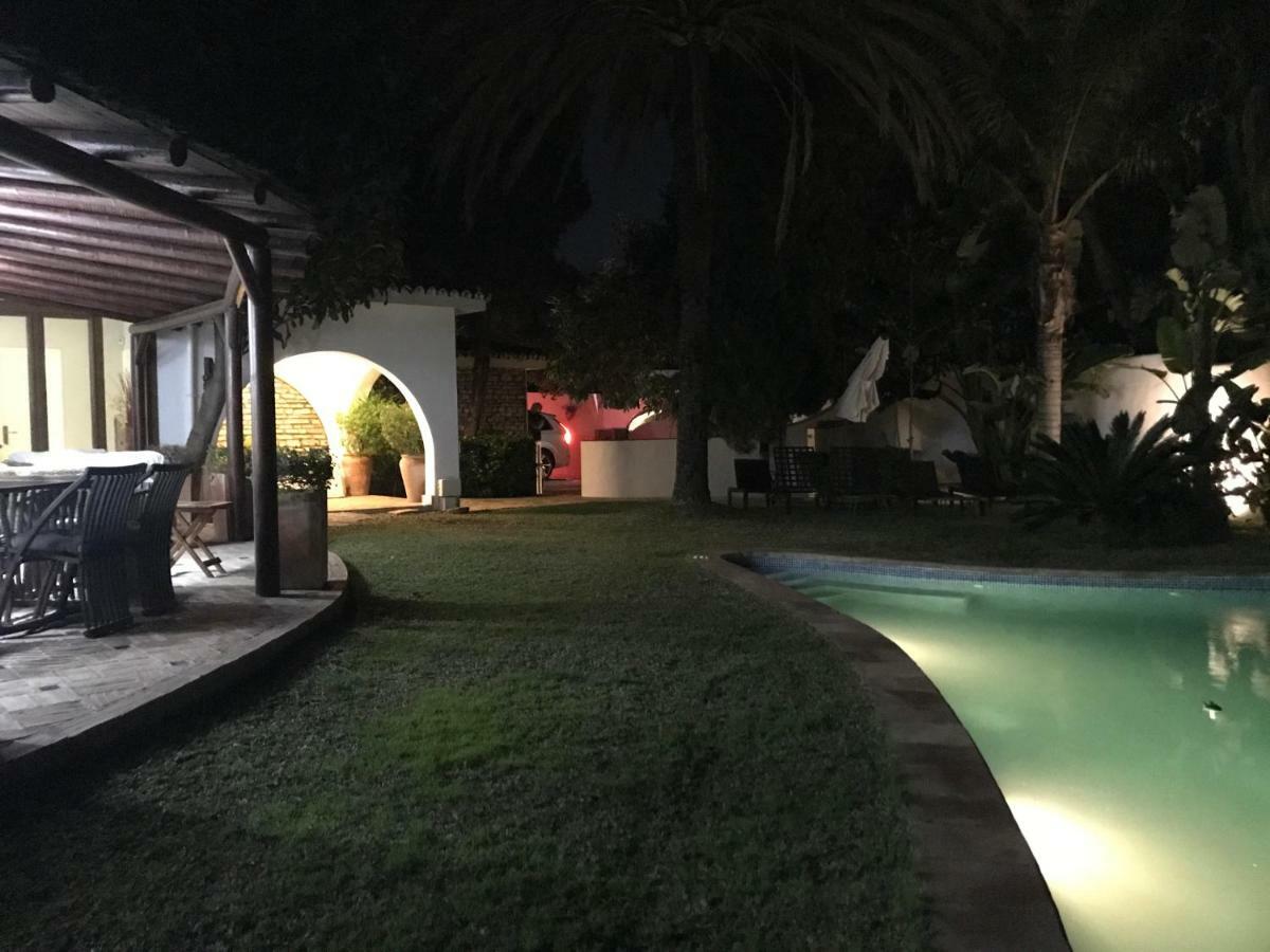 Villa With Heated Pool And Jacuzzi Close To Puerto Banus And Beach เอสเตโปนา ภายนอก รูปภาพ