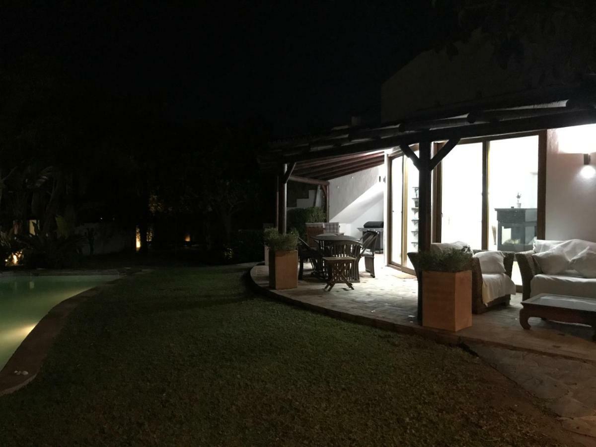 Villa With Heated Pool And Jacuzzi Close To Puerto Banus And Beach เอสเตโปนา ภายนอก รูปภาพ